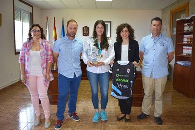 O Concello de Oia rinde un merecido recoecemento a Marta Pombal Martnez polo seu primeiro ttulo de liga