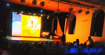 Nova sesin de -Cinema dos coles- no Centro Cultural de A Guarda