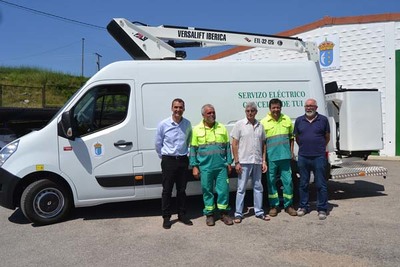 O Servizo Elctrico municipal conta cun novo vehculo que supuxo un investimento superior aos 60 mil euros