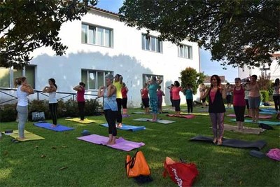 O Rosal sumouse a celebracin do Da Internacional do Ioga