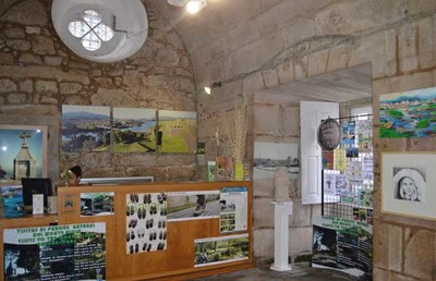 Mis de 5 mil persoas pasaron durante o mes de xuo pola Oficina Municipal de Turismo 