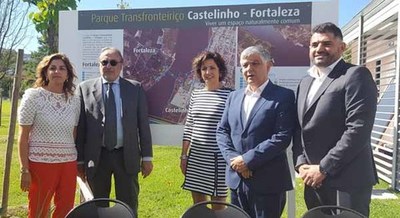 A imaxe da nova ponte peonil transfronteiriza entre Tomio e Vila Nova de Cerveira coecerase na primavera   