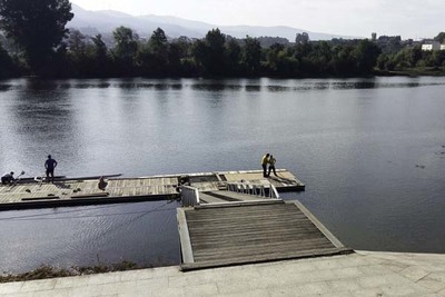 A pasada semana inicironse as obras para substitur o taboado do pantaln situado na ra Olmpicos Tudenses