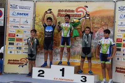 O ciclista rosaleiro Pablo Rodrguez vencedor no Trofeo Festas de Setembro en Ponteareas