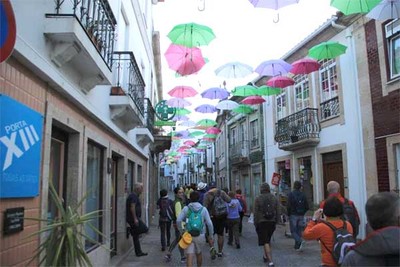 Ms de 130 personas participaron en la Andaina entre Camia y Tui organizada por Iacobus