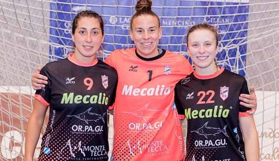 Tres jugadoras del Guards en el Mundial