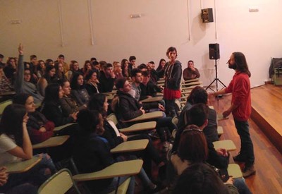 O espectculo Contamos todas- desembarcou no IES Antn Alonso Ros de Tomio