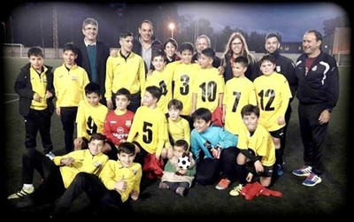 O Torneo de Nadal de ftbol recolecta na Guarda 100kg de alimentos