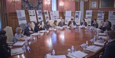 24 deseos para escoller a nova ponte peonil que unir as beiras do Mio entre Tomio e Cerveira 