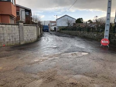 Tomio arranca as obras de pavimentacin na parroquia de Goin 