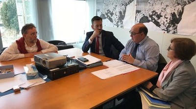 Educacin analiza co Concello de Tui as necesidades dos centros educativos co municipio