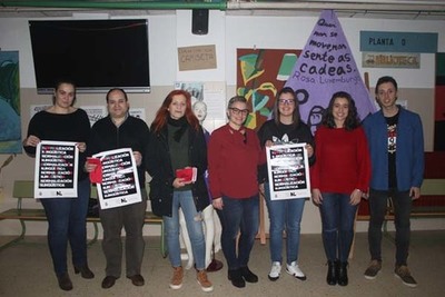 O alumnado do IES A Sangria impulsa unha campaa para fomentar o uso do galego no comercio