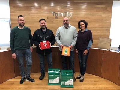 Os campos de ftbol de Tomio contarn con novos desfibriladores