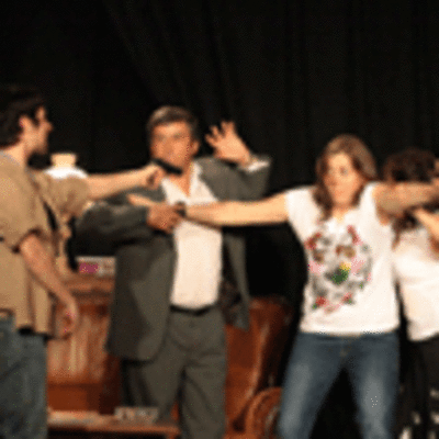 ESPECIAL - ACTUACIN DA ASOC. CULTURAL JUVENTUDE POVOENSE NA V MOSTRA DE TEATRO DO MIO