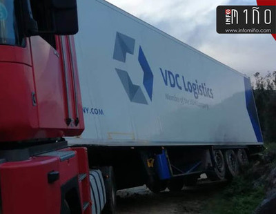 Cuando el GPS te dice -Gire a la derecha- y acabas en una pista forestal con un trailer de 17 metros