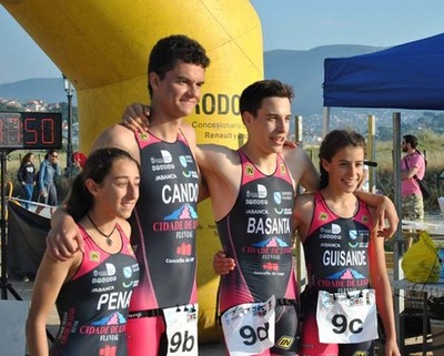A guardesa Elsa Pena campiona galega de Triatlon derelevos mixtos