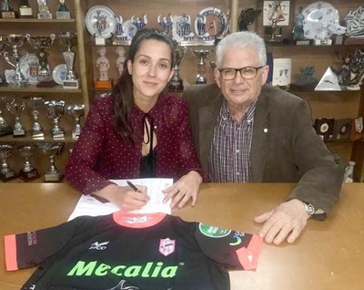 La gallega Lorena Prez regresa a la lite con el Guards