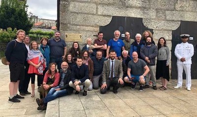 Tui rende homenaxe a Danny Sheehy falecido hai un ano cando navegaba cara a cidade polo Mio