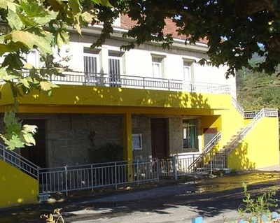 Preocupacin nos pais/nais e vecios de Malvas, ante a posibilidade do peche da Escola para o vindeiro Curso Escolar