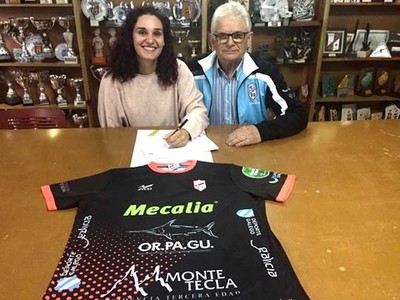 La valenciana Sara Bravo refuerza el extremo derecho del Mecalia