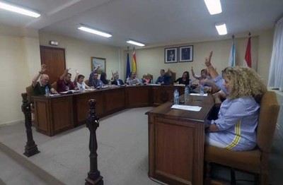 O Pleno da Guarda aproba por unanimidade a proposta en defensa do CM de Carrozara do IES A Sangria