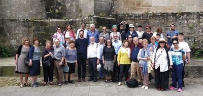 Un grupo de estudosos, interesado en potenciar unha ruta xud�a tranfronteiriza, percorreu o barrio xudeu de Tui