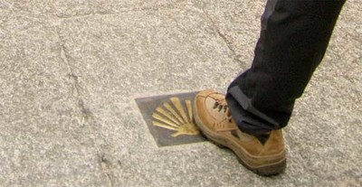 Dezaseis cunchas de bronce sinalizan o Camio Portugus dende a Ponte Internacional at a Veiga do Louro en Tui