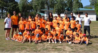 La actual mejor jabalinista de Espaa, Lidia Parada Santos, visita el I Campus de Atletismo de Tomio
