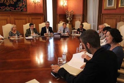 O deputado Carlos Font informa dunha nova axuda para Oia de 42.000 ? do Plan Concellos da Deputacin