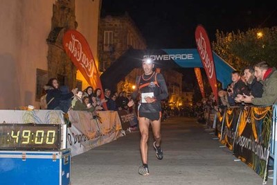 Llega el da de los ?runners- de la noche en Tui