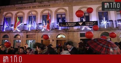 Especial - A Guarda da a benvida ao Nadal co acendido do alumeado e espectculos de animacin de ra