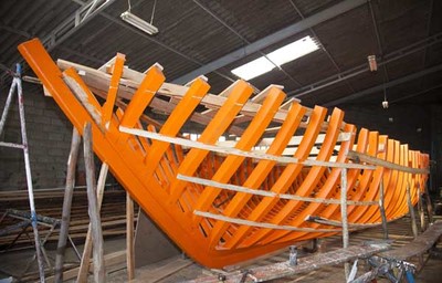 Piueiro fai navegar pola rede o encontro de embarcacins tradicionais e ultima a recuperacin dun  volanteiro