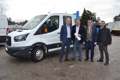 Tui conta cun novo vehculo mixto para o departamento de Obras 