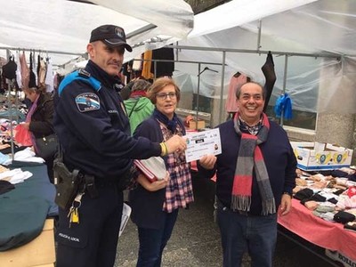 Este xoves comezou a entrega dos carns aos vendedoras ambulantes do mercado semanal de Tui