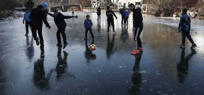 Goin inaugura hoy Pista de Hielo sobre el Mio