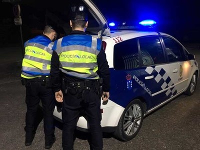 La Polica Local de Tomio intercepta a un conductor sin permiso de conducir, sin seguro y con ITV caducada