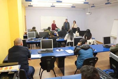 15 alumnos e alumnas participan no novo curso para a formacin de camareiros-as en bares e restaurantes na Guarda