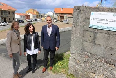 A Xunta realiza unha visita institucional ao concello pontevedrs de Oia
