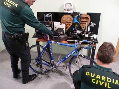 La Guardia Civil detiene a los presuntos autores de una decena de robos en establecimientos p�blicos en A Guarda