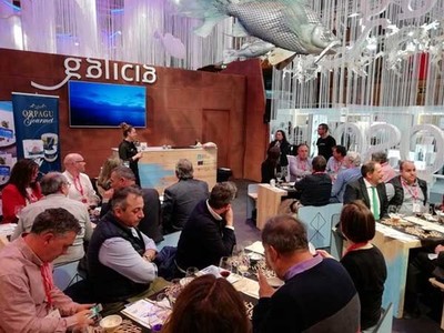 El Atn de Anzuelo de ORPAGU llega a la feria internacional Seafood de Bruselas