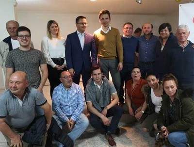 O Candidato  Alcalda Tomio, Esteban Gonzlez Miranda participa nun Mitin