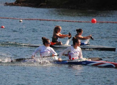 El Kayak Tudense Axuda Pramos se afianza en el tercer puesto en la Liga Nacional