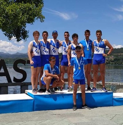 El Remo Tui consigue 6 medallas de oro y una plata en el Campeonato gallego de remo olmpico 