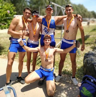 El Club Remo Tui de bronce