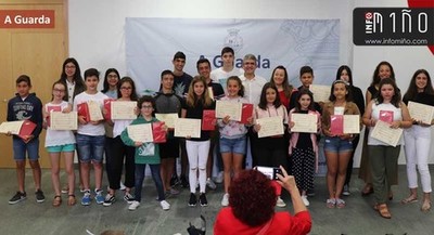 A Guarda entrega os Premios de Educacin aos mellores expedientes acadmicos 