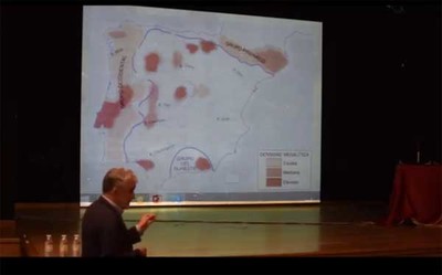Xuliva pendura na rede a sa ltima conferencia sobre Megalitismo