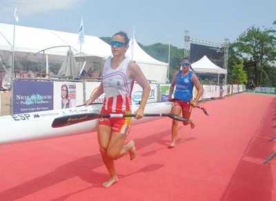 Los componentes del Kayak Tudense inicia la fase decisiva del campeonato de europa de maratn