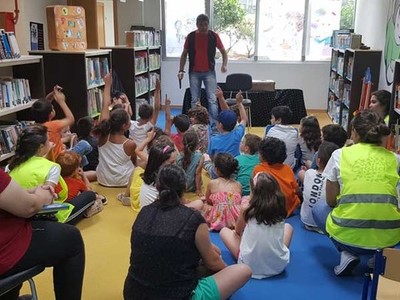 -A maxia dos contos- chegou  biblioteca do Rosal