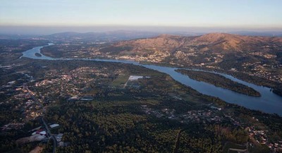 Unha experta xurdica analizar os obstculos legais para a mobilidade na fronteira do Ro Mio