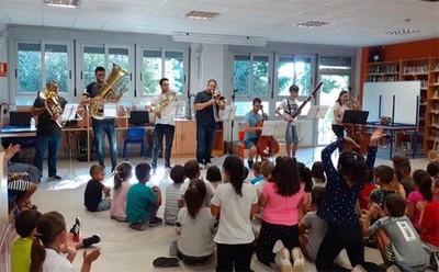 Concerto didctico coa Escola de Msica da Agrupacin Musical do Rosal e alumnos do CPI Manuel Surez Marquier